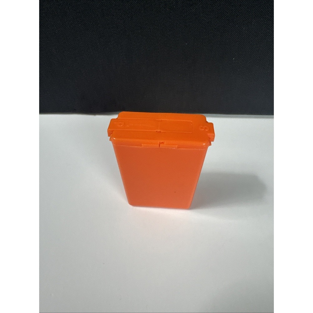 Tupperware VTG Travel Divided Salt & Pepper Shaker Harvest Orange Mini Pocket